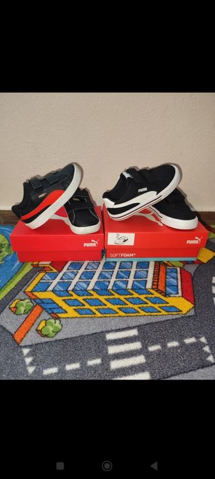 Doua perechi de adidași puma mărimea 25