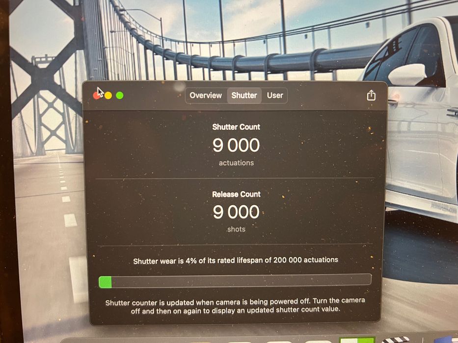 9000 кадъра Canon R8 + 2 батерии и почти 2 години гаранция.