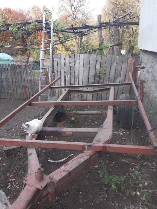 Remorca / Trepied padure