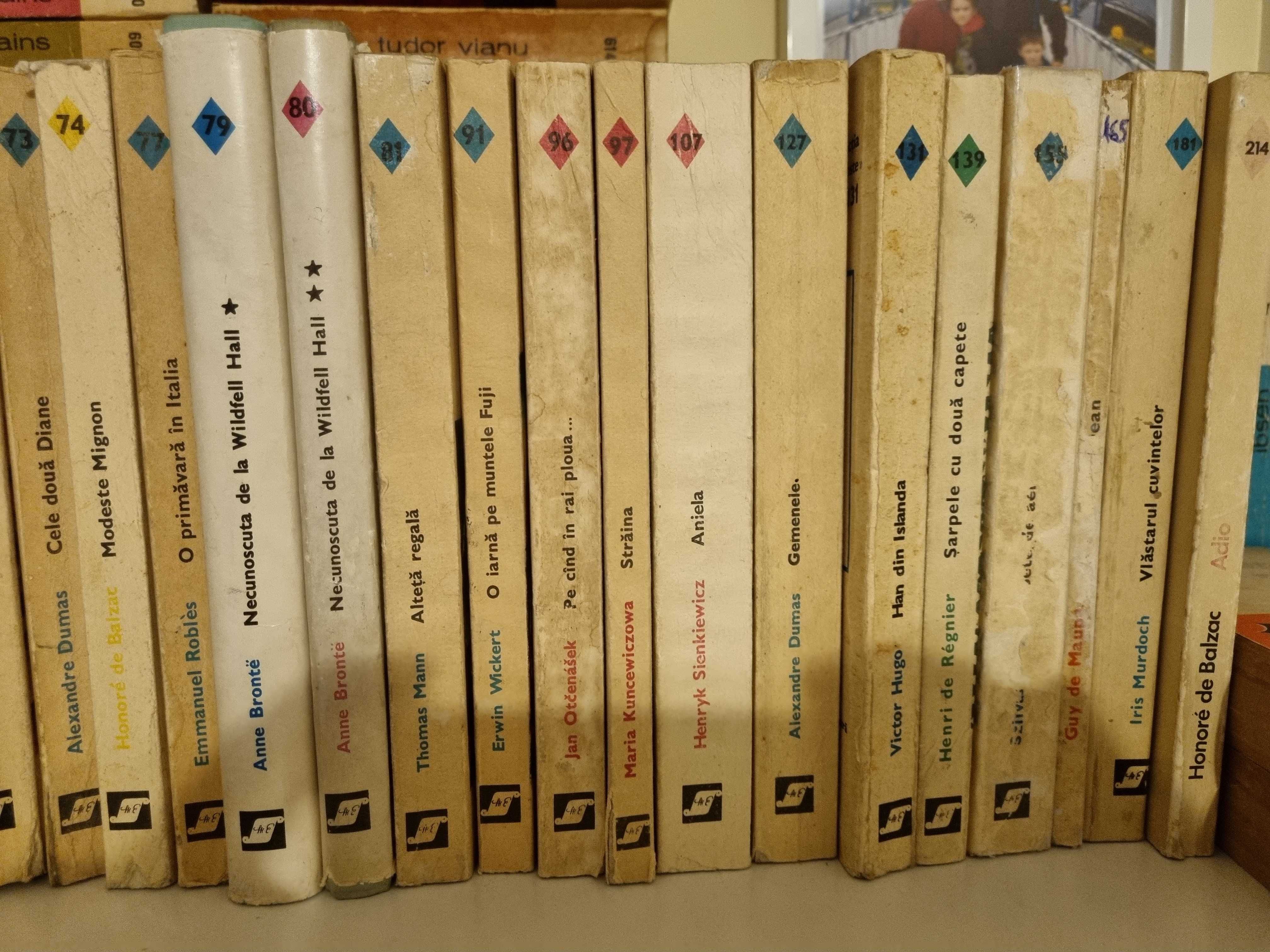 Colectia romanul de dragoste, 47 volume. Editura Eminescu, stare ft. b