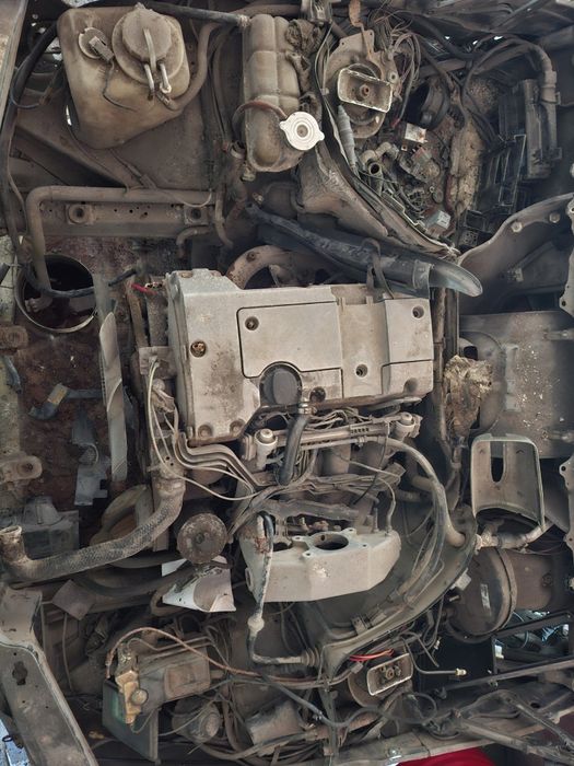 Продаётся мерседес 124на разбор.