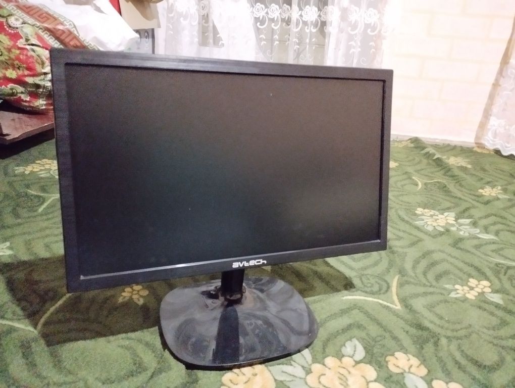 Monitor Avtech 19 dyum