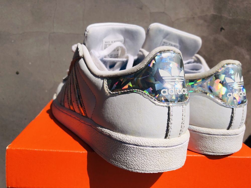 Кецове за момиче adidas superstar