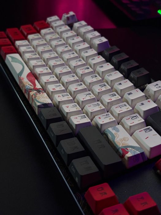 Продам мышки, наушники и клавиатуры для компьютерного клуба