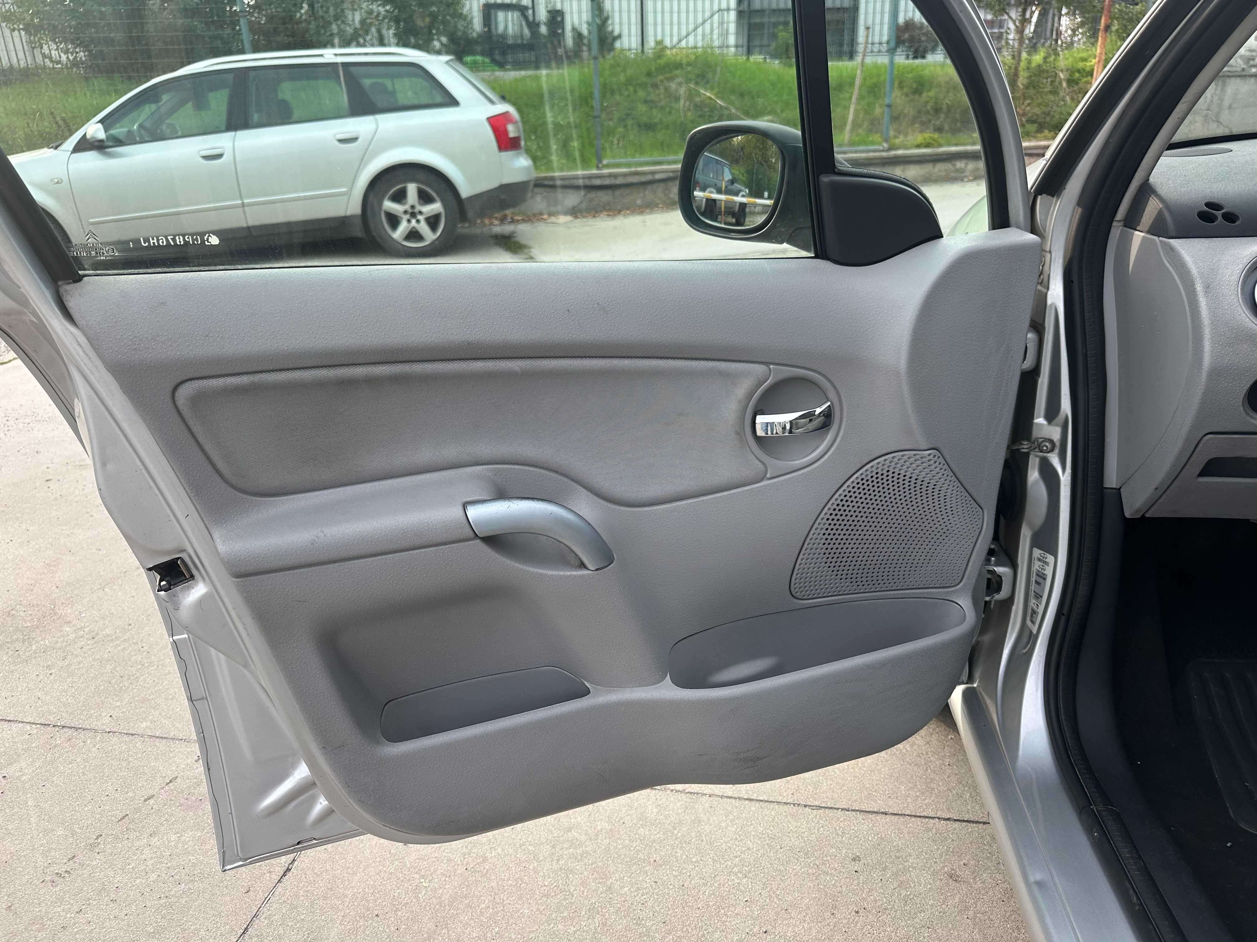 Citroen C3 1.4HDI Автоматик Климатроник Автопилот Exclusive