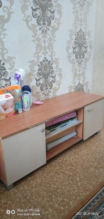 Тумбочку под телевизор