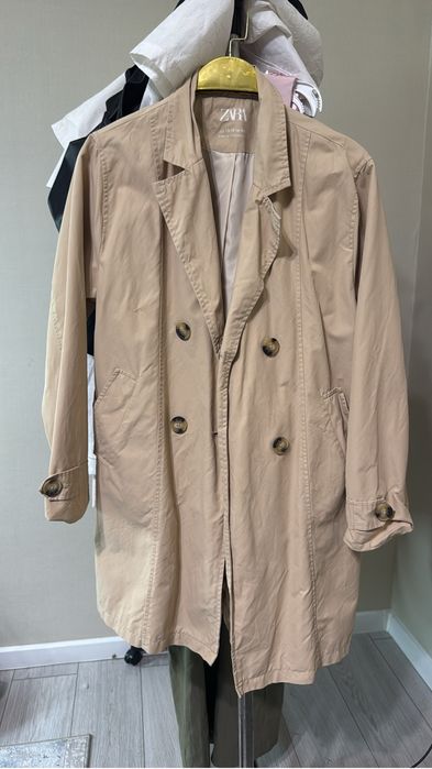 Тренч на девоку ZARA новая