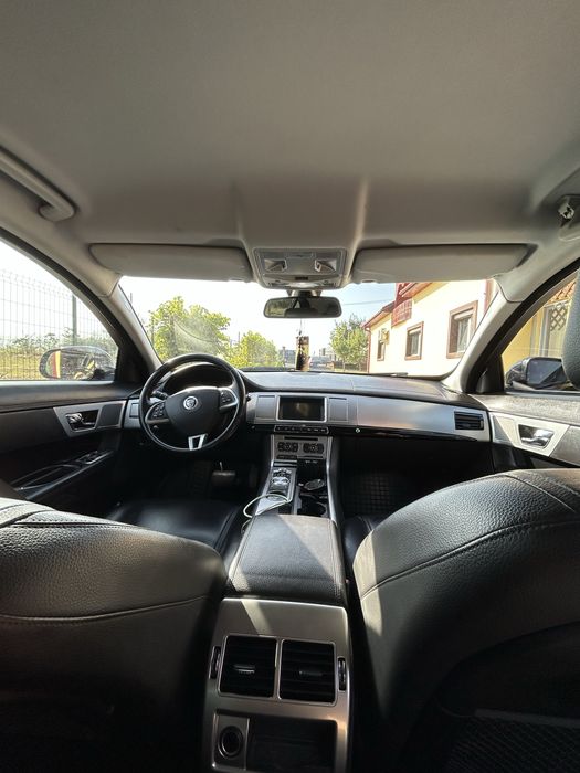 Vand Jaguar XF 2,2 diesel 200cp