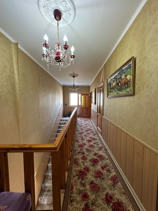 Благоустроенный 2-х этажный дом в микрорайоне "ТАСКЕН", 22,5 сотки.