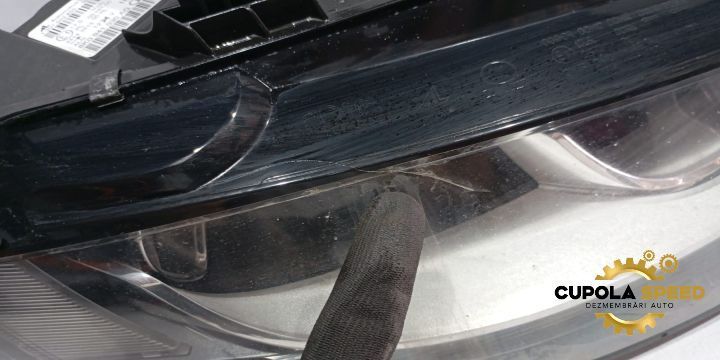 Far dreapta (sticla fisurata) 8K0941030AG Audi A4 B8/8K [2007 - 2011]