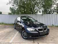 Bmw E90/320//Navi/Trapa///