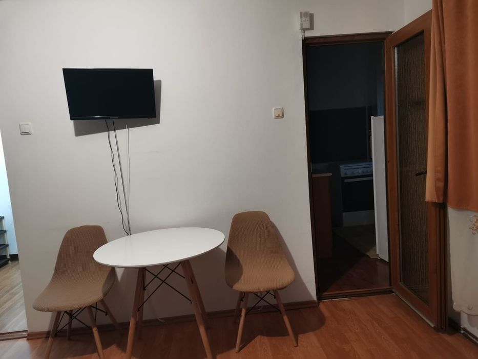 Garsoniera de închiriat