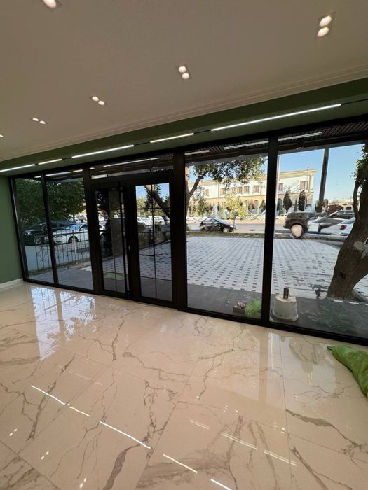 Яккасарай | Аэропорт - Продается нежилое помещение вдоль дороги 100м2