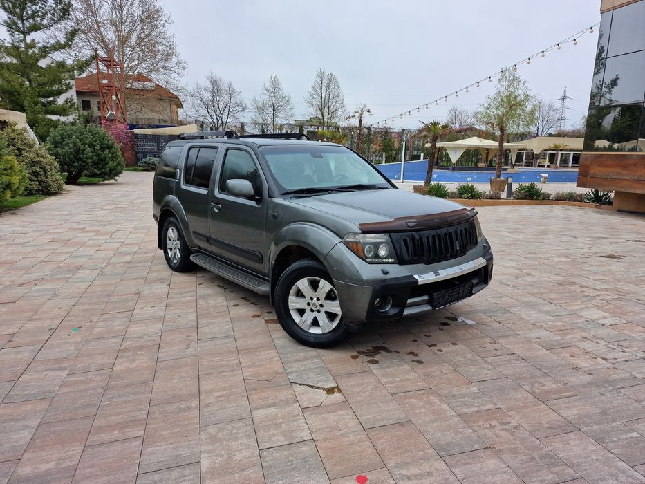 Nissan Pathfinder 2.5 diesel