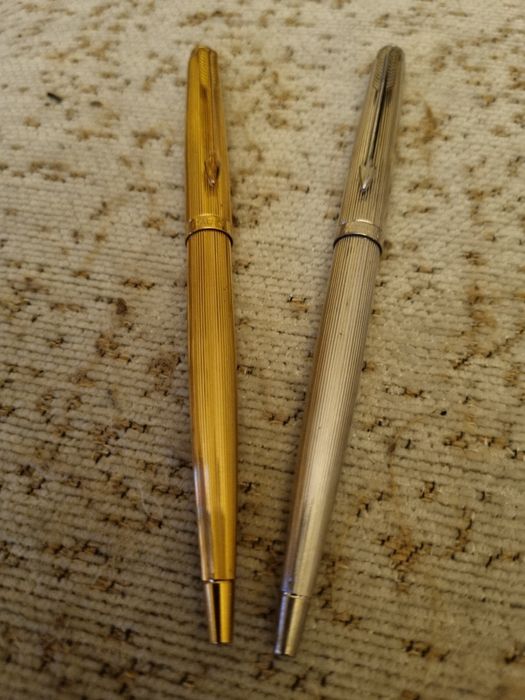 Pixuri Parker Frontier