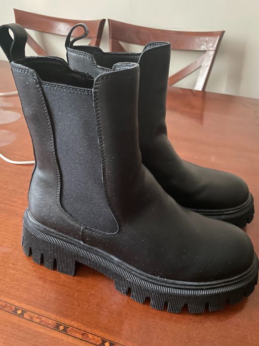 Сапоги зимние и кроссовки