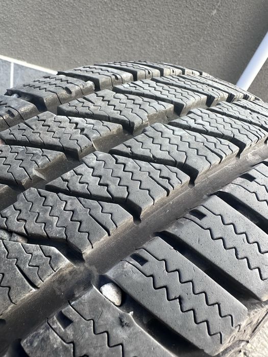 215/60 r17C iarna Aproape Noi!!