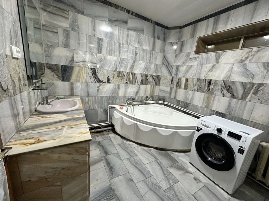 3-х комнатная квартира ул. Бабура, 80кв.м, 3/3/9