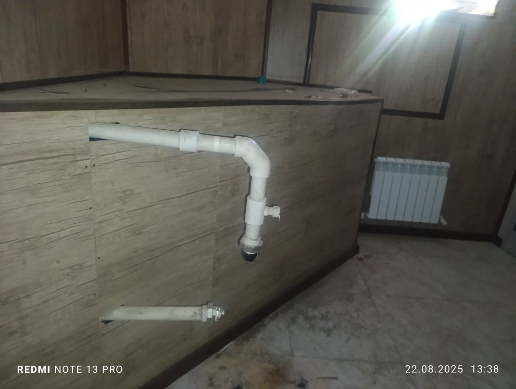 Ц-15 Жангох. Продам можно обмен.Офис 40m2.ЦОКОЛЬНЫЙ этаж.