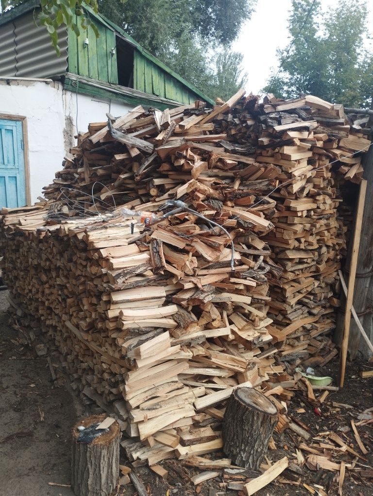 Рубленные дрова сухие