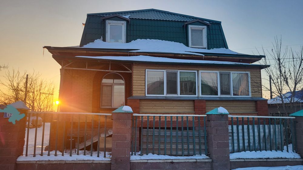 Продам добротный коттедж