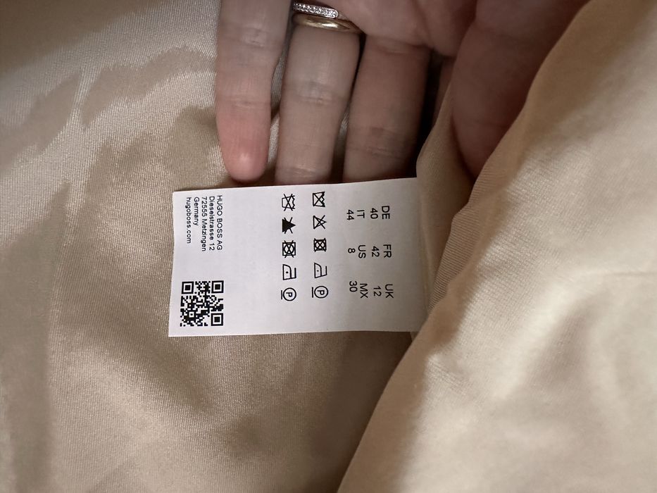 Fusta lana Hugo Boss, marime L, noua cu eticheta