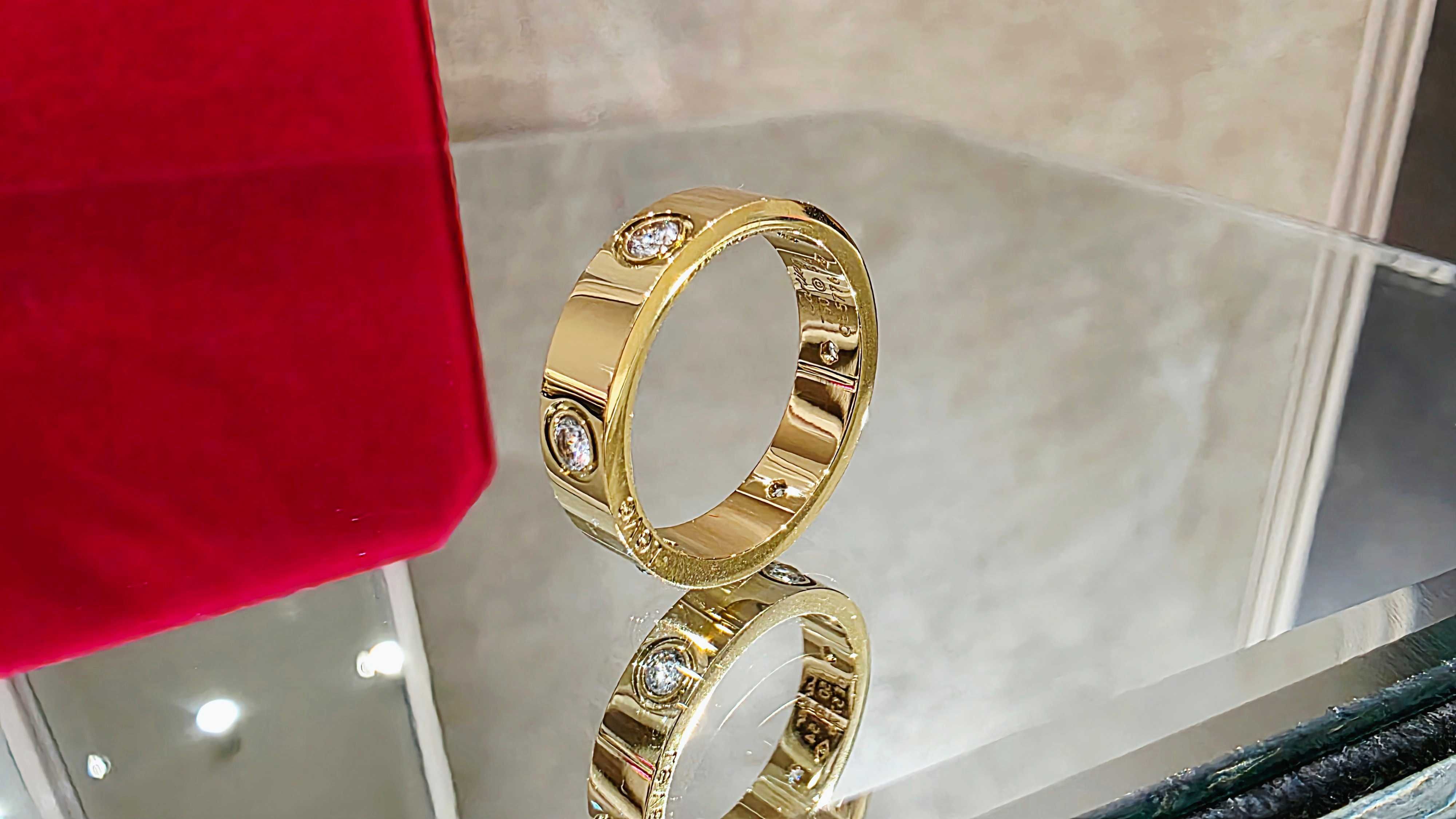 CARTIER Love Gold 6 Diamonds Classic Model Пръстен