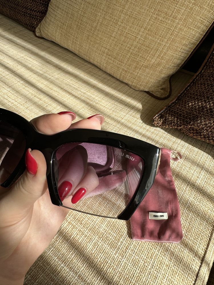 Слънчеви очила Miu Miu