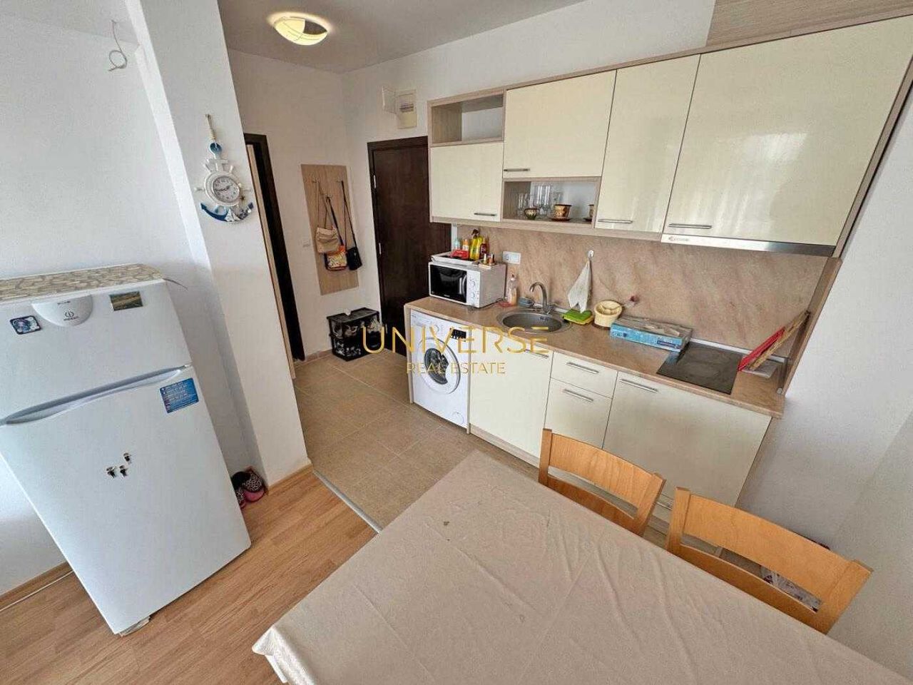 Продава се Двустаен апартамент в к.к. Слънчев бряг - 53 кв.м за 1095 €/кв.м - Снимка #1