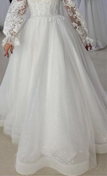 Свадебное платье в идеальном состоянии