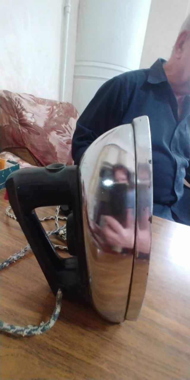 Утюг тяжелый  производство СССР.
