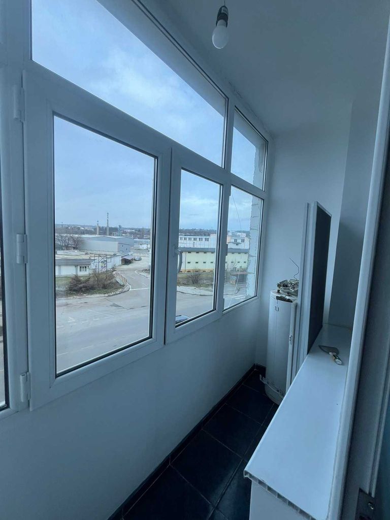 Продава се Тристаен апартамент в Разград, Лудогорие - 100 кв.м за 1148 €/кв.м - Снимка #8