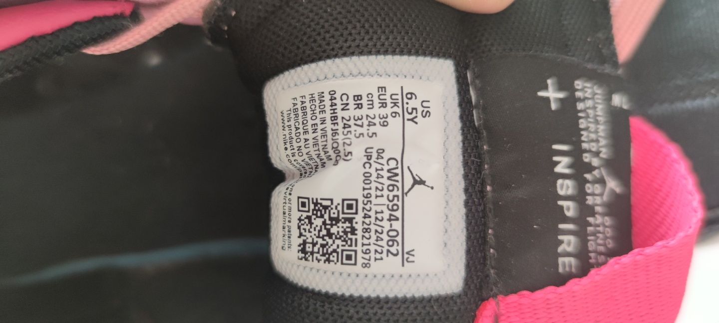 Nike air Jordan MA2 Black Pinksicle