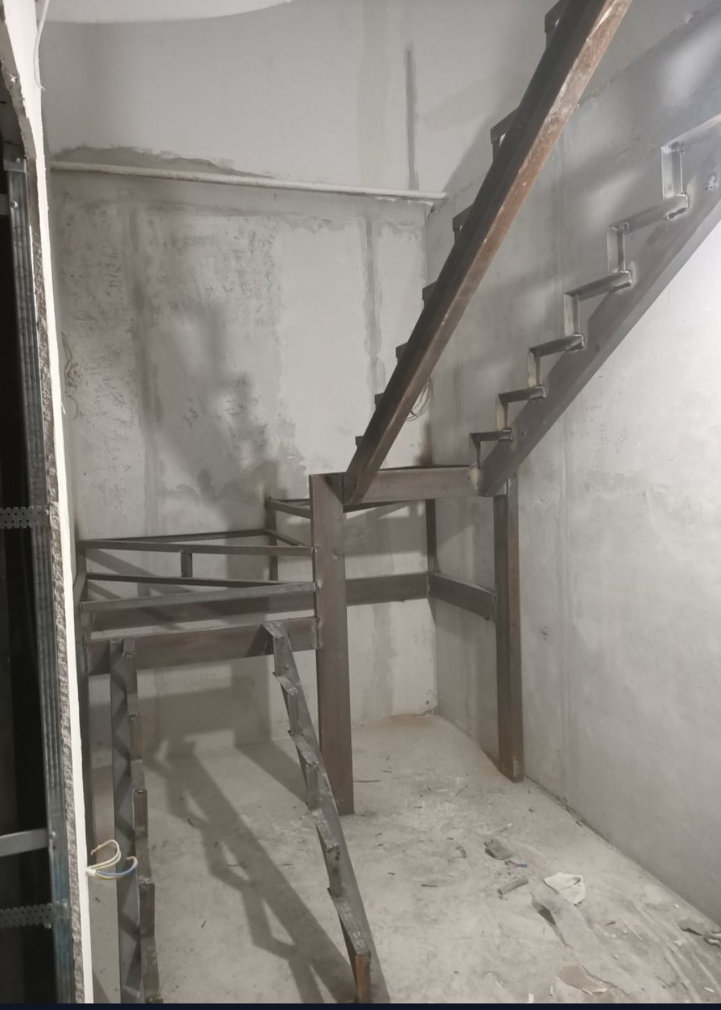 Металлокаркас лестница