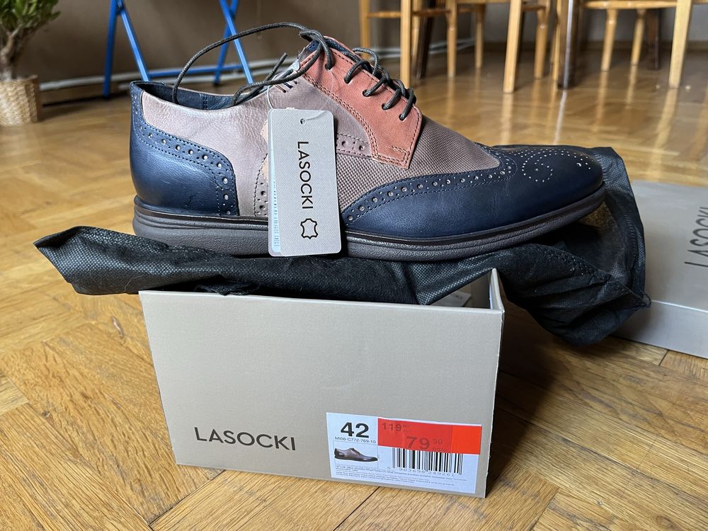 Обувки Lasocki 42