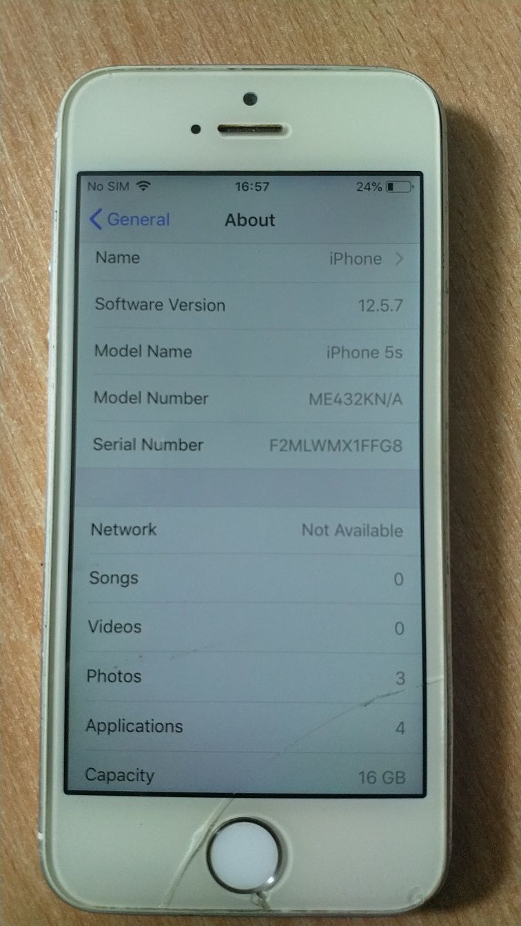 Продавам Iphone 5s 16GB