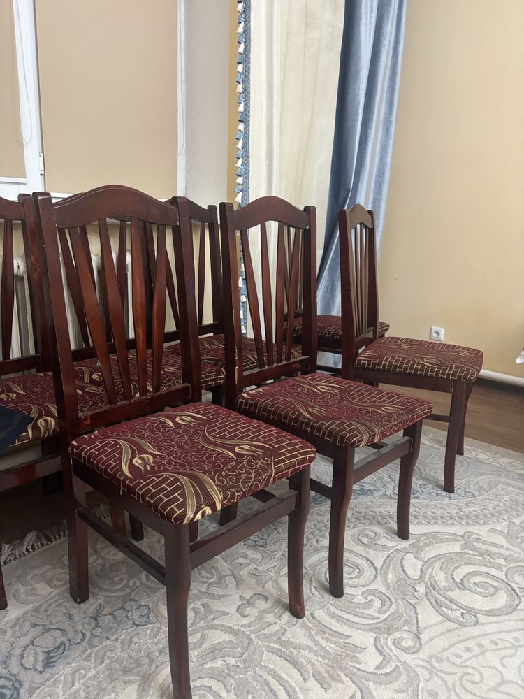 деревянный раскладной стол со стульями (б/у)