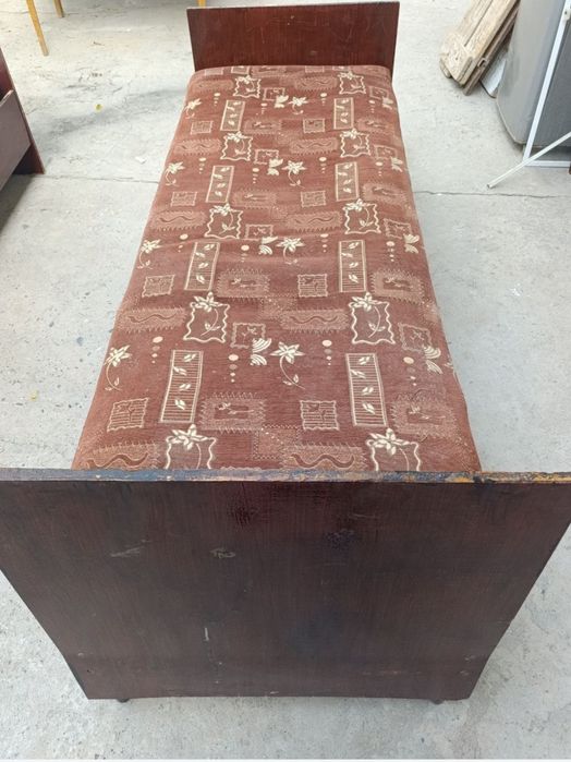 Кровать сотилади