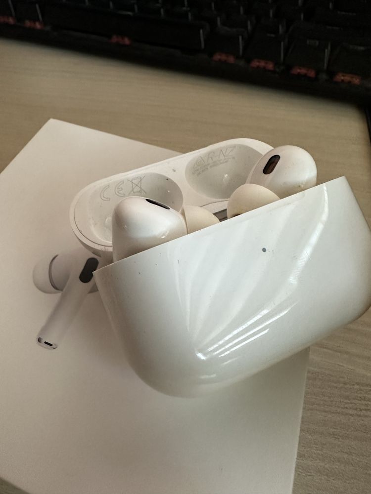 Airpods Pro 2gen | ползвани 8 месеца