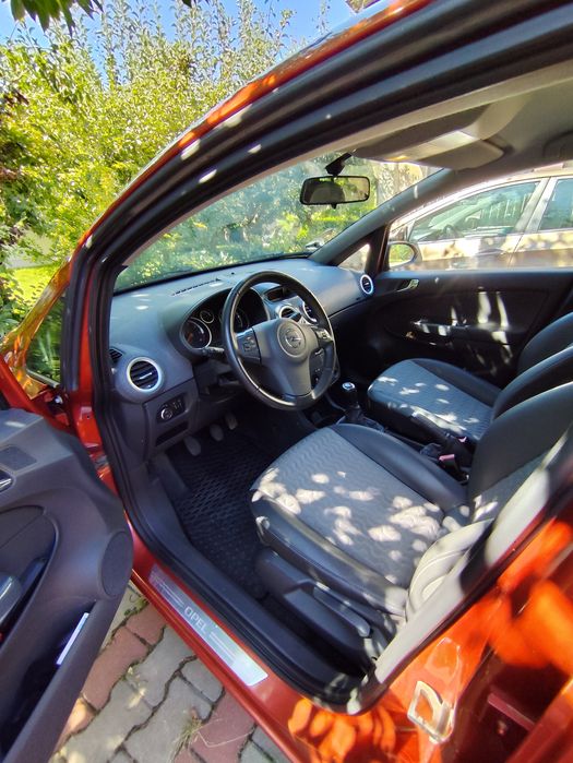 Vând Opel Corsa D
