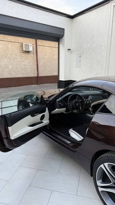 BMW Z4 2012 srochniy