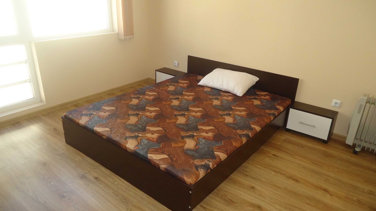 Продава се Тристаен апартамент в Стара Загора, Център - 100 кв.м за 1165 €/кв.м - Снимка #6