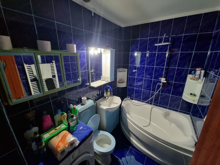 Vand apartament cu 2 camere!