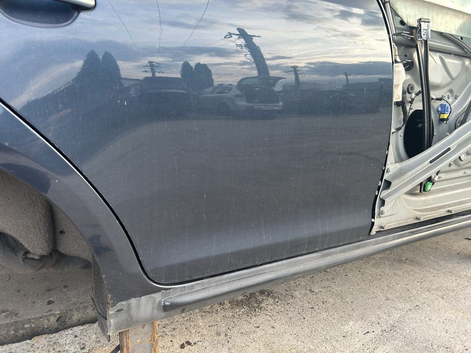 Usa laterala dreapta spate vw golf 5 break variant culoare LC5F