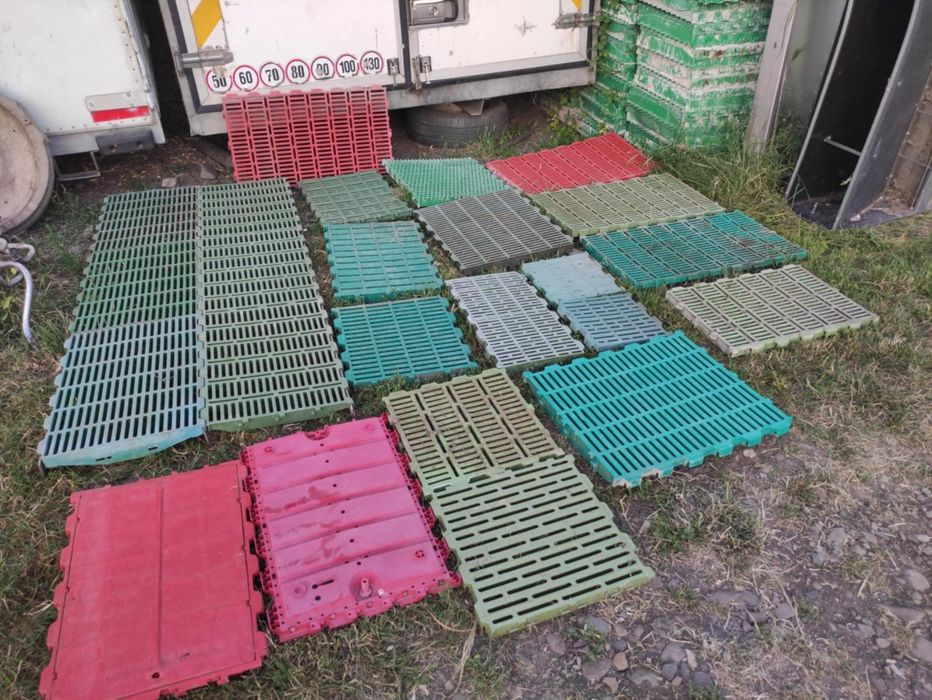 Grătare plastic pt  porci animale