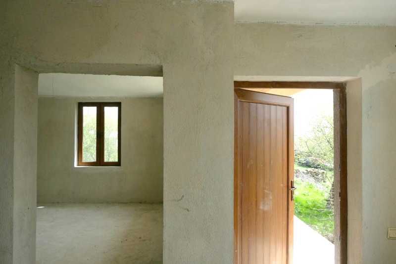 Продава се Къща в с. Подвис, Област Бургас - 380 кв.м за 124 €/кв.м - Снимка #8