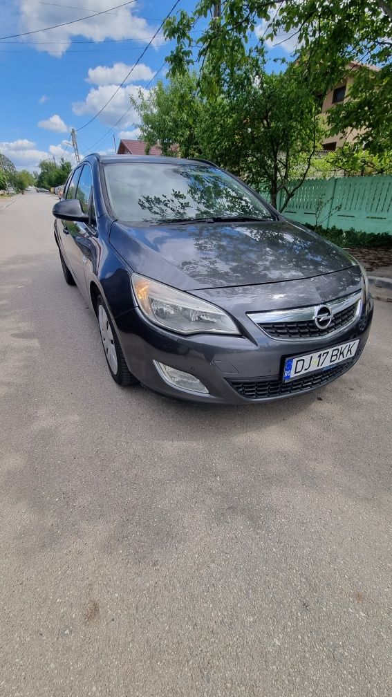 Opel Astra j 1.7