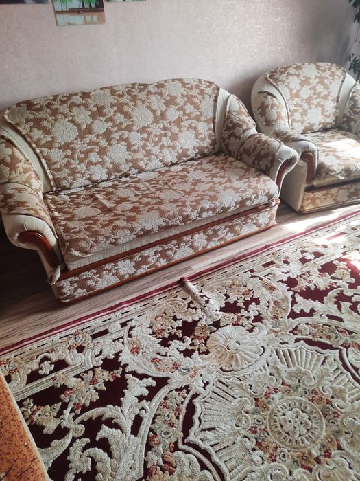 Диван с креслами