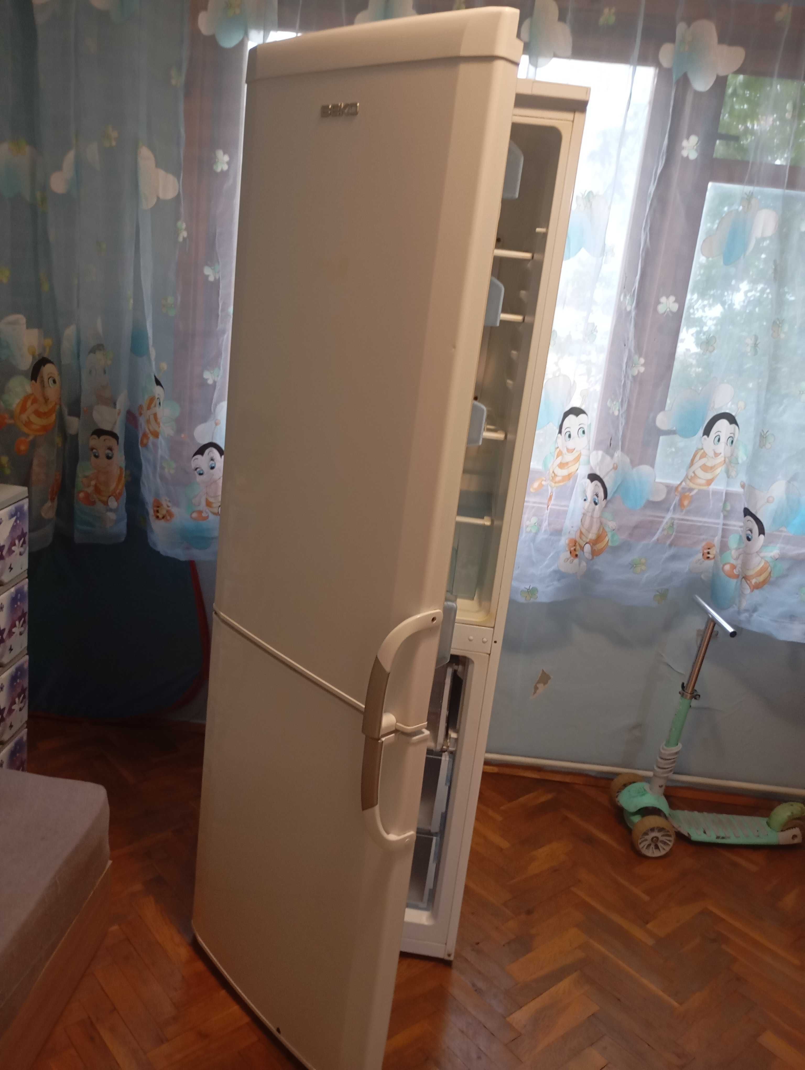 Хладилник Beko csa 34010