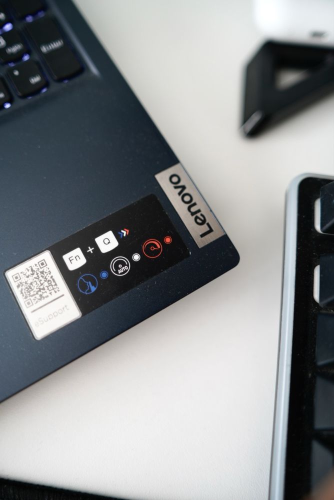 Геймърски лаптоп Lenovo Legion